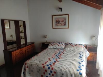 Complejo de Duplex en alquiler en Ostende. 4 ambientes, 2 baños y capacidad de 3 a 6 personas. A 200 m de la playa