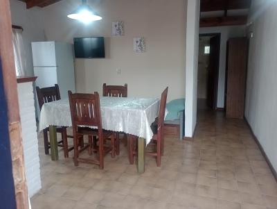 Departamento en alquiler en Ostende. 2 ambientes, 1 baño y capacidad de 1 a 4 personas. A 500 m de la playa